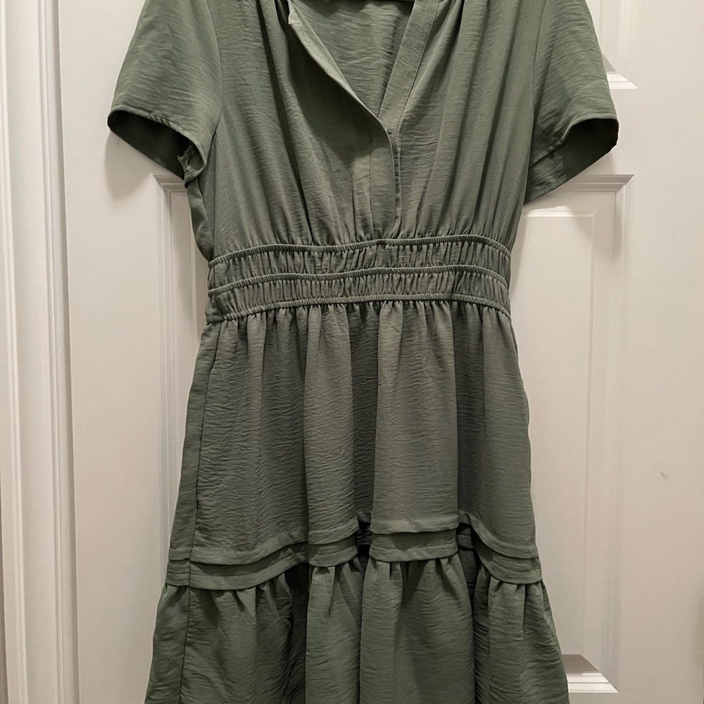 Elegant Green Women's Dress